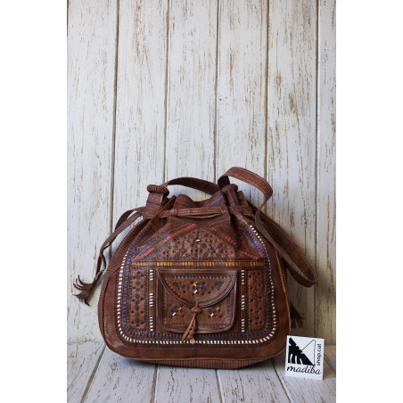Engraved leather handbag _ 1