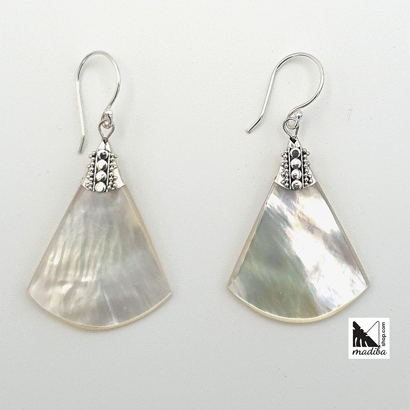 Triangle shapped mother of pearl - Silver and  earrings _ 4