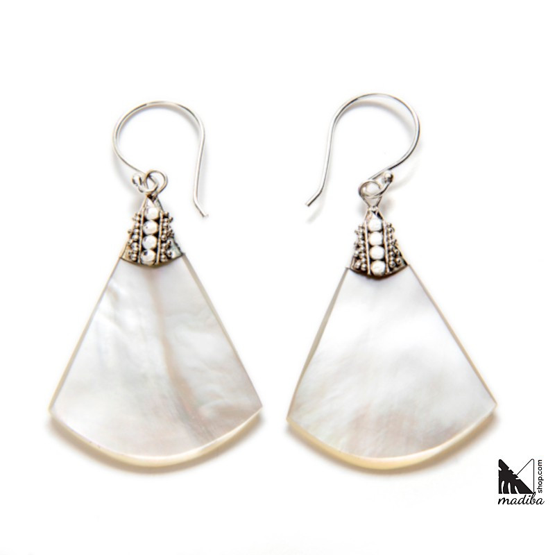 Triangle shapped mother of pearl - Silver and  earrings _ 1
