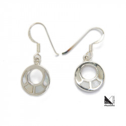 Silver and mother-of-pearl earrings in round shape | Madibashop