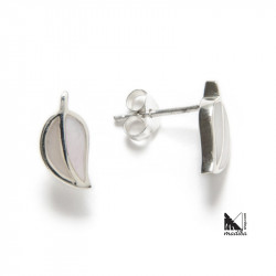 Silver and mother of pearl earrings with a Leaf shape | Madibashop