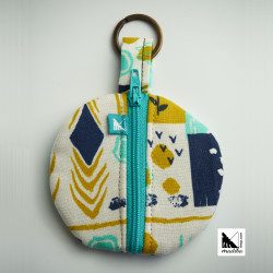 Round coin purse, keychain, earphones | Madibashop.com